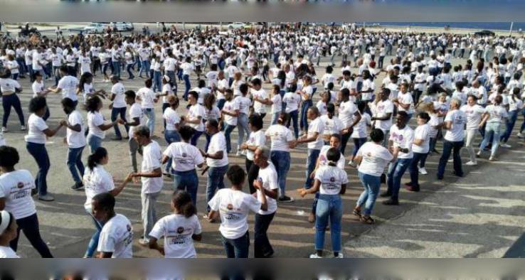 La Piragua de La Habana y el récord nacional y Mundial en la mayor Rueda de Casino